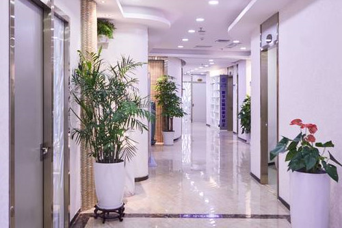 深圳鹏程口腔走廊环境图