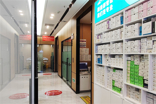 深圳护芽口腔梅林店走廊环境