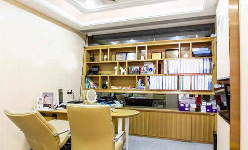 深圳同步齿科牙齿治疗商谈室