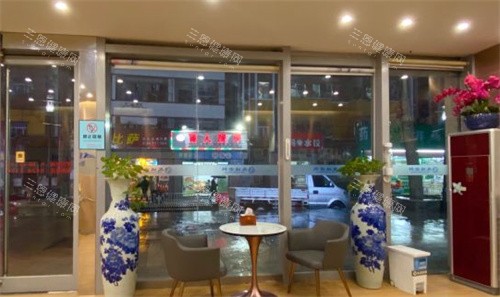 深圳友诚齿科内景