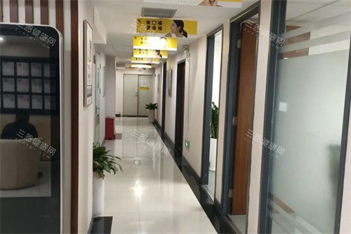 深圳阳光口腔走廊环境