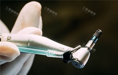 種牙費用大揭秘！從檢查到術後護理全流程價格解析，種牙前必睇嘅省錢攻略！