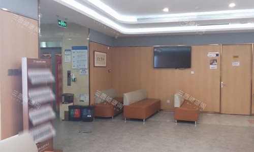 中諾種植科掛號指南！德國植體首診0元拍片，60歲以上免預約金