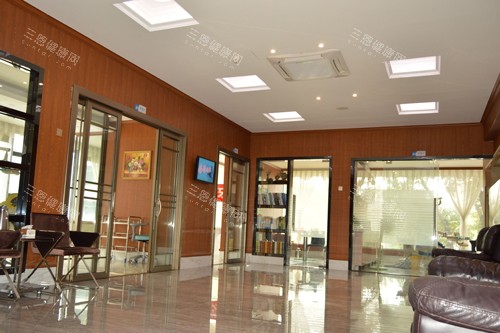 深圳爱康美口腔大厅图 深圳爱康美口腔大厅图