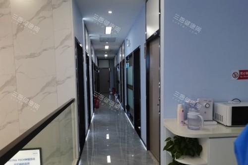 深圳美博森口腔(上塘分院)诊疗区走廊 深圳美博森口腔(上塘分院)诊疗区走廊