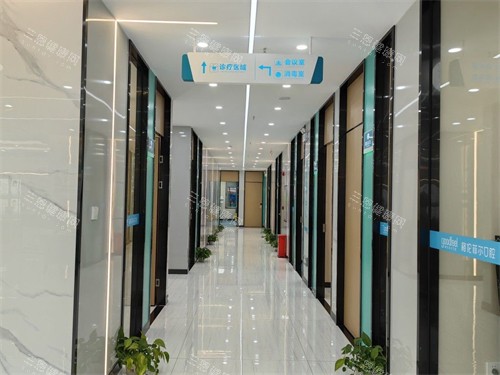 深圳格伦菲尔口腔宝坪机构走廊 深圳格伦菲尔口腔宝坪机构走廊