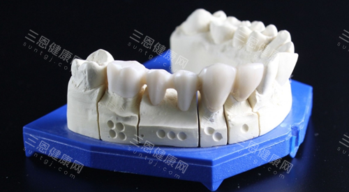 深圳湾口岸牙科专车接送服务开启！别愁交通，专车接送直达，省去您的奔波，畅享便捷看牙之旅！