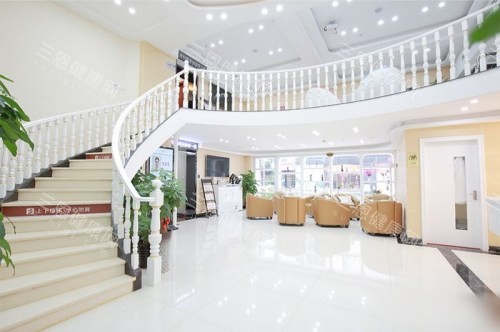 深圳铭德口腔楼梯 深圳铭德口腔楼梯