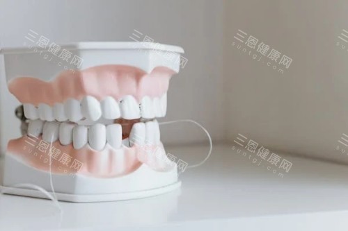 残缺的牙齿展示 残缺的牙齿展示
