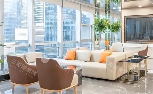 深圳新浩口腔沙发休息区